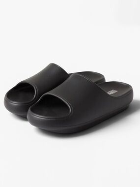Degrees Unisex Cushion Slide
Sandals(Size 7)